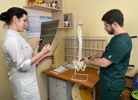A CT scan or MRI will help doctors determine the cause of back pain